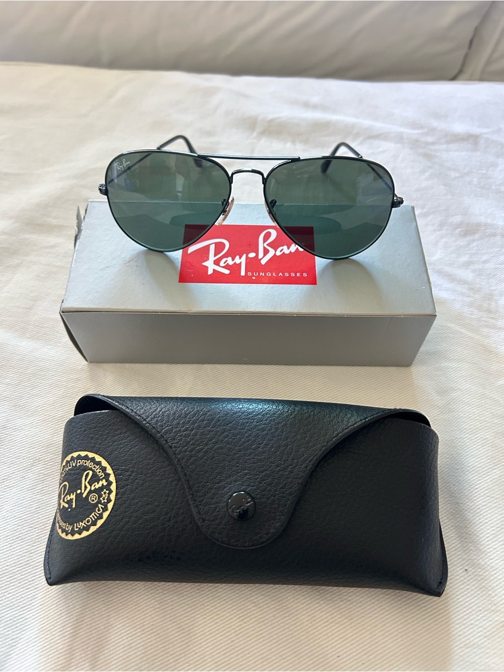 Ray-Ban Classic Aviator Sunglasses — Black Frame, Green Lenses